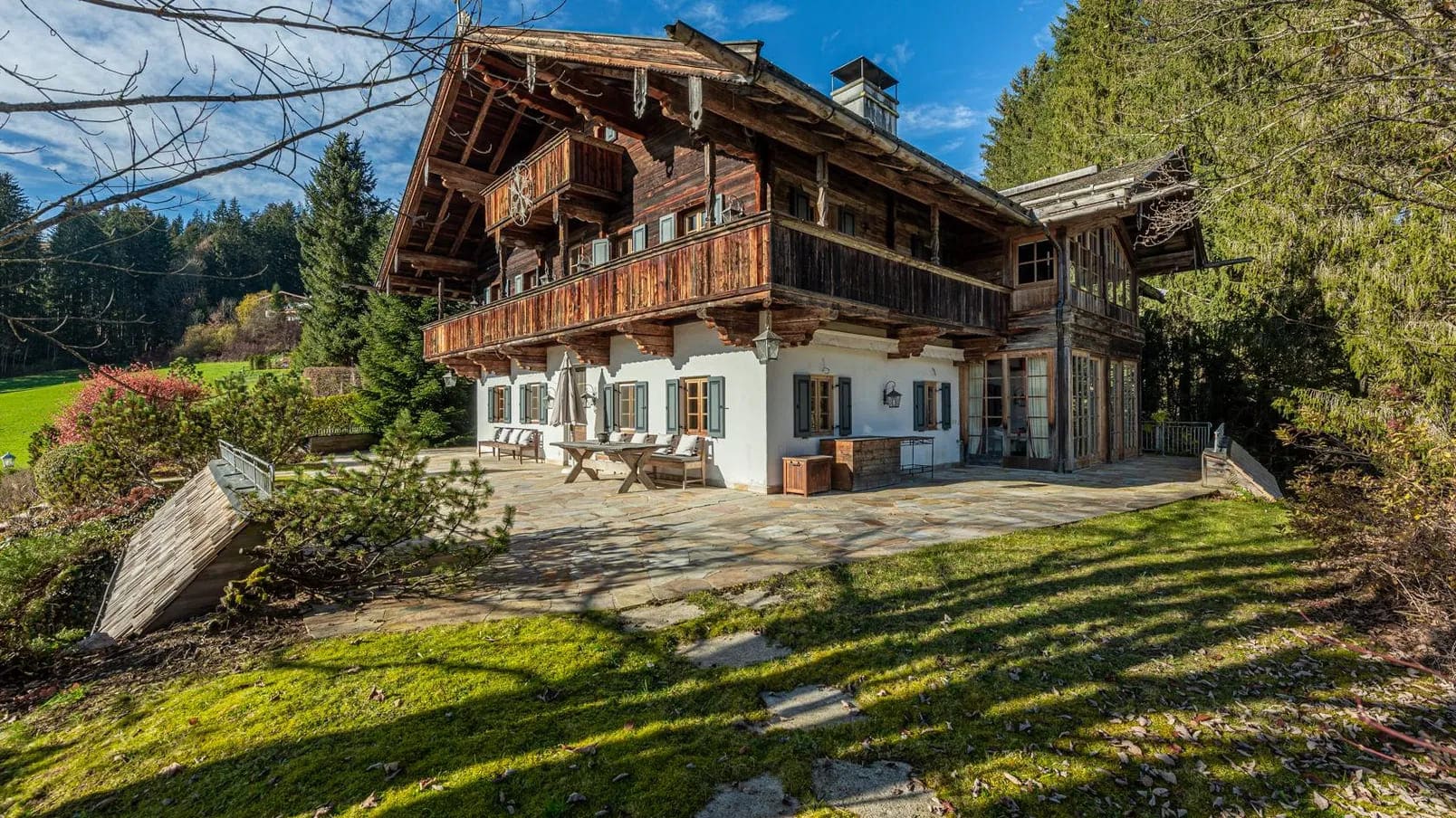 Chalet-Farmhouse